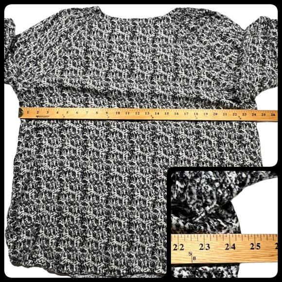 Faded Glory Abstract Print Blouse Top Raglan Style 3/4 Sleeves Black White 3X - Picture 9 of 11